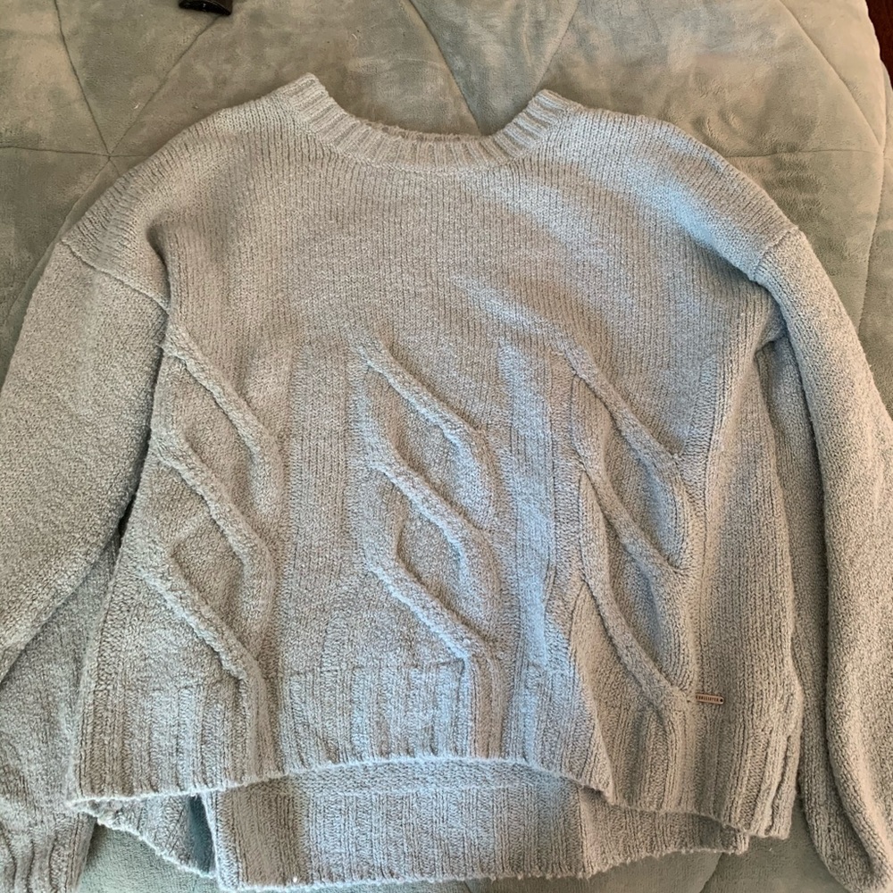 Cable crew neck sweater